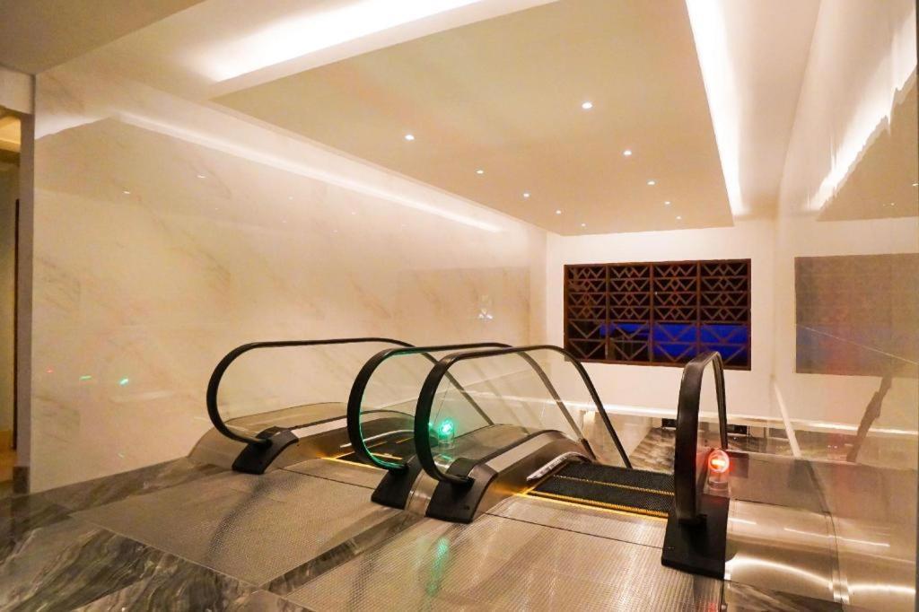 Hotel Niagara Парапат Экстерьер фото
