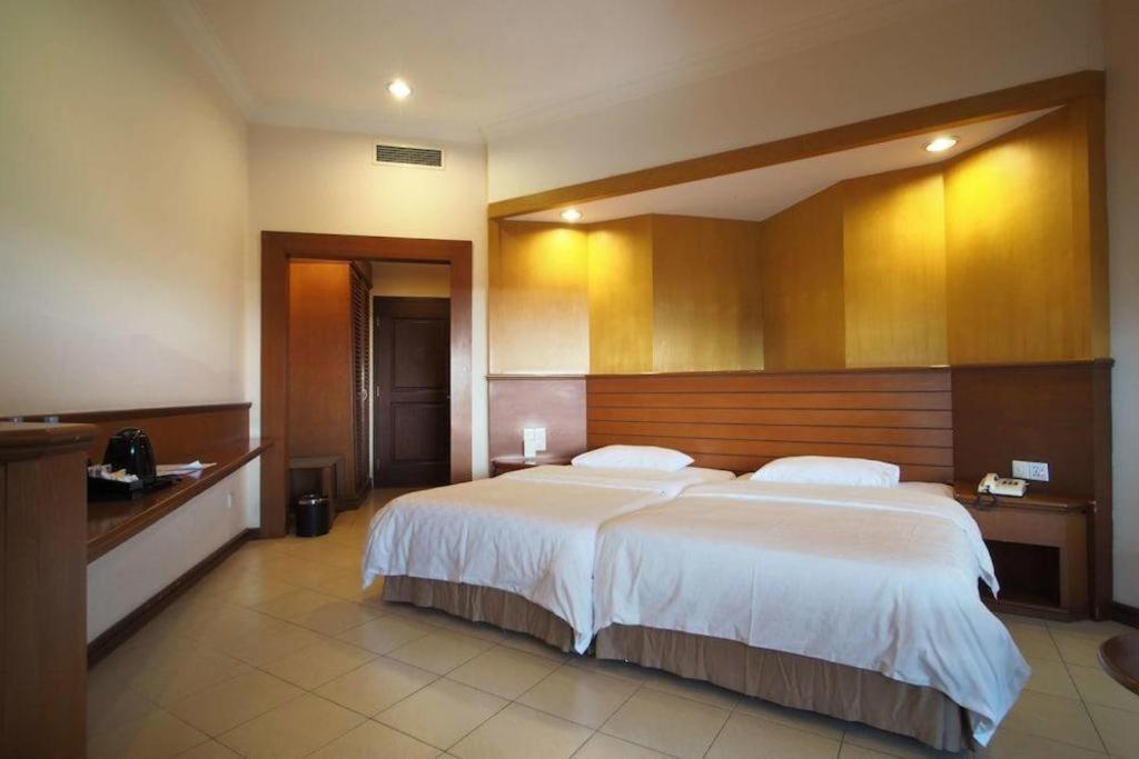 Hotel Niagara Парапат Экстерьер фото